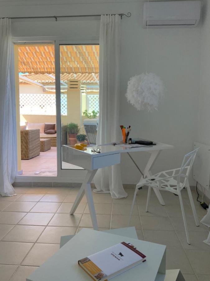 Apartment Mila Denia Bagian luar foto