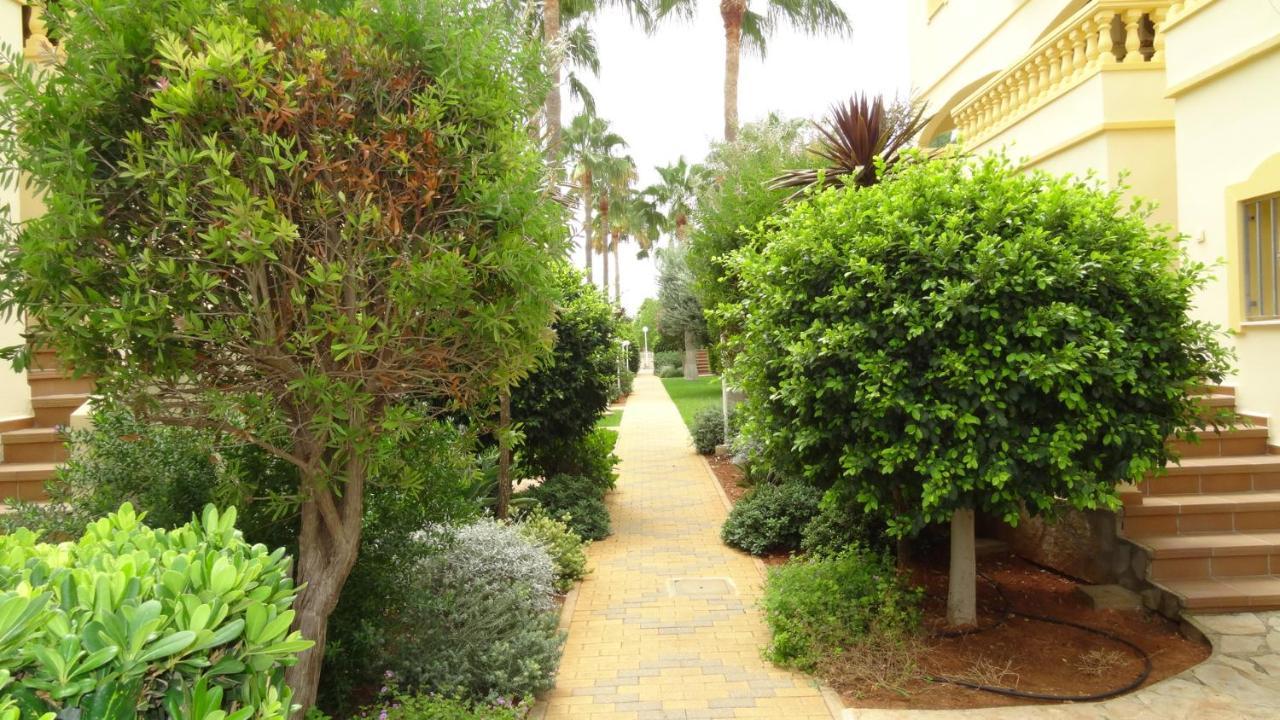 Apartment Mila Denia Bagian luar foto